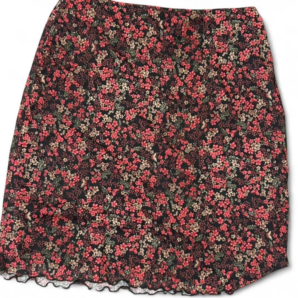 y2k mesh mini floral skirt with scallop trim‎ size xl